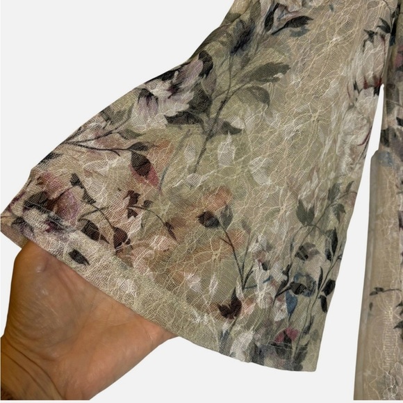 Sheer Lace Floral Blouse Bell / Flare Sleeve Shirt Chest Smocking Ruffle Sm Boho - Picture 3 of 6